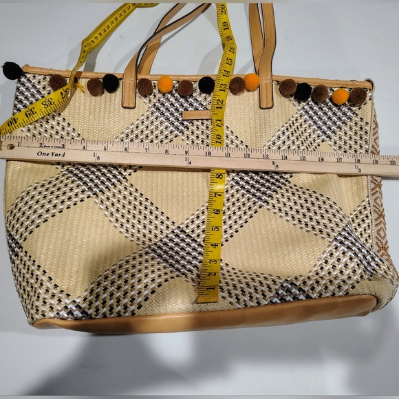 Vera Bradley Tan and Black Checkered Tote - Picture 5 of 17